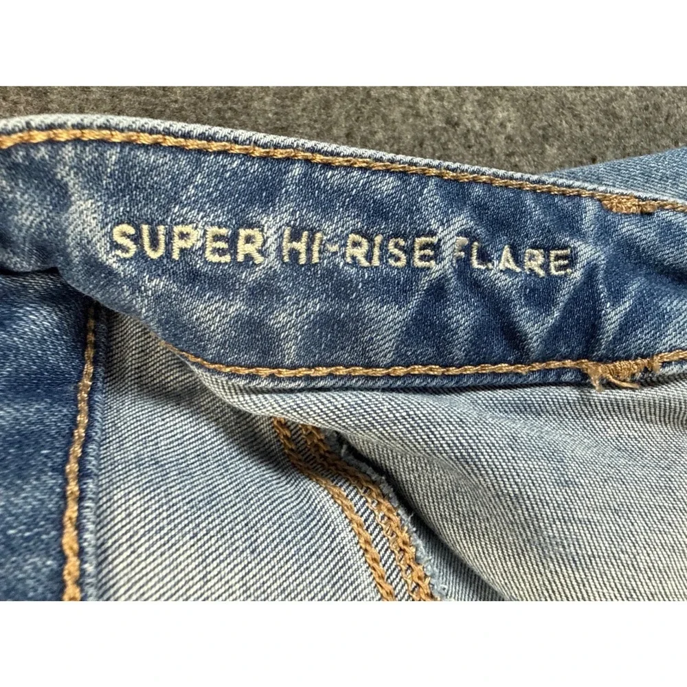 American Eagle Super Hi-Rise Flare Women 6 Blue Patch Pocket Jeans Night Out